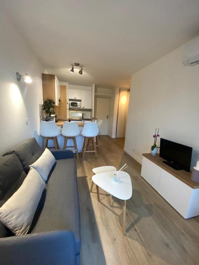Appartement Avec Piscine 5 Min A Pieds Des Plages 발로리스 외부 사진