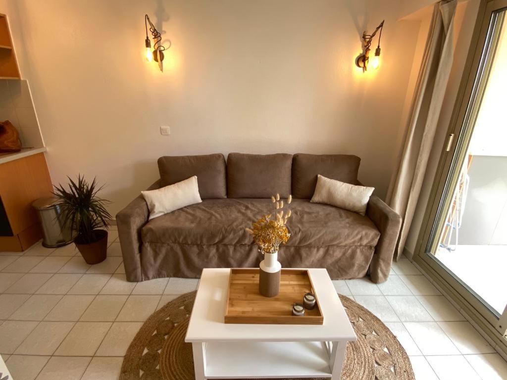 Appartement Avec Piscine 5 Min A Pieds Des Plages 발로리스 외부 사진